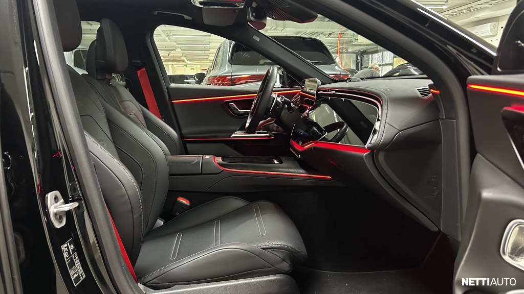 0b5d157de1875de2-large