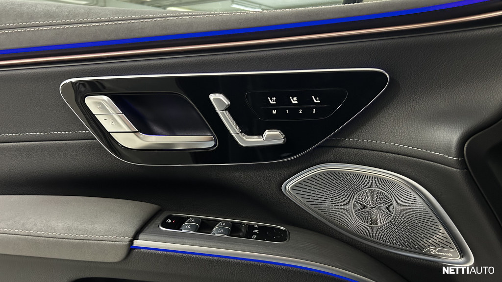 4bef44cbab7f76b9-large