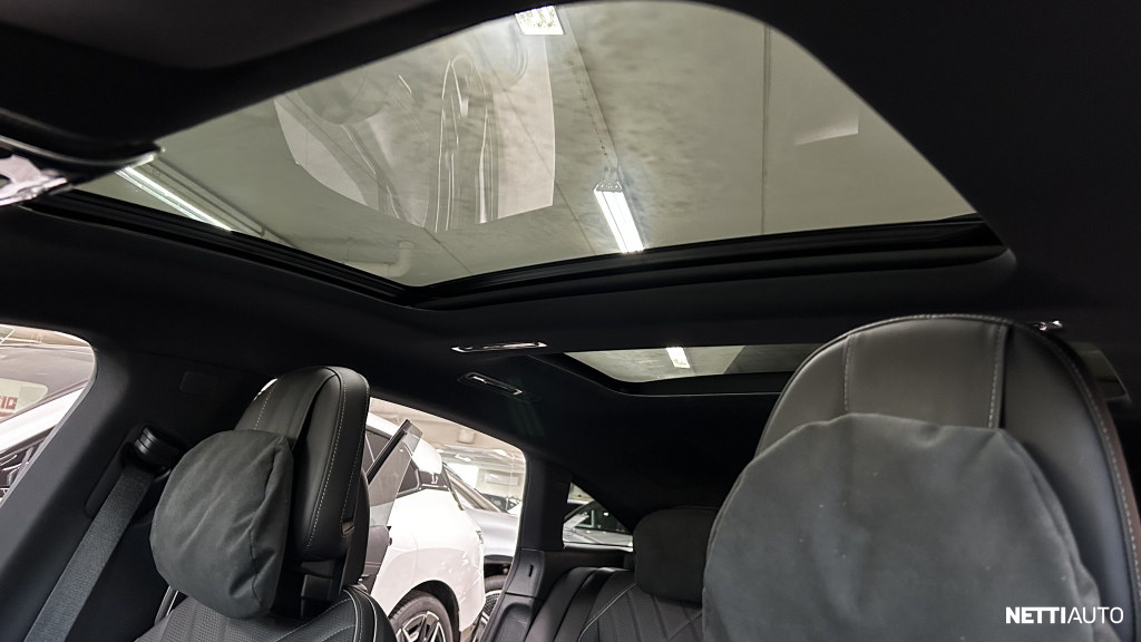 5b93d950f5b18874-large