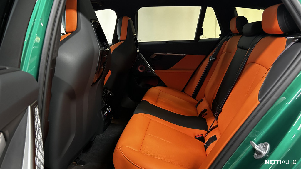 9ba2c113b9f8fa37-large