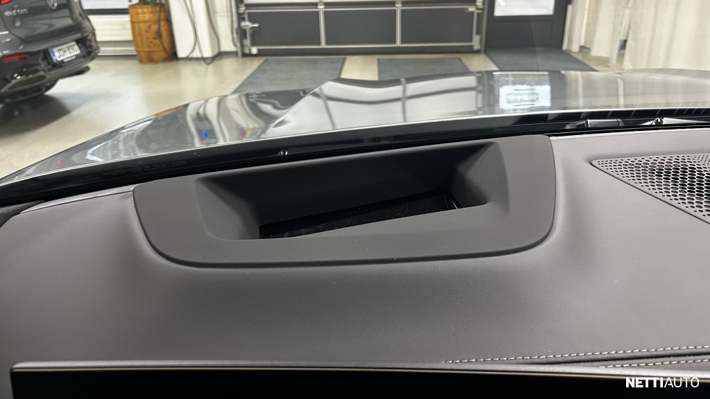 29637f97baf8fcd9-large