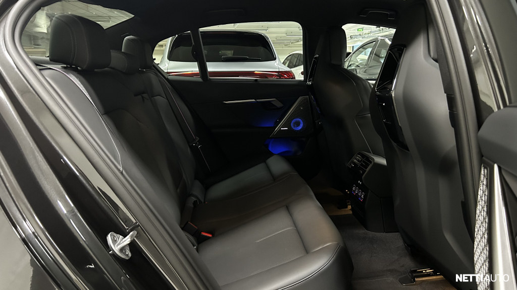 29618e7eec1e662a-large